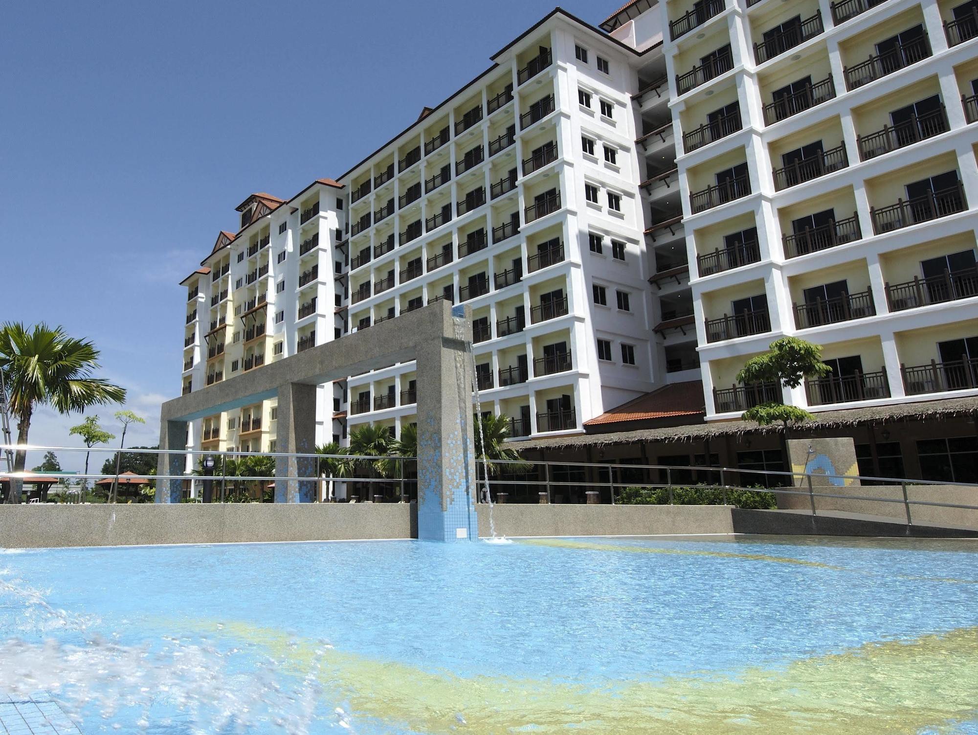 Suria Service Apartment-Hotel Букит-Мера Экстерьер фото